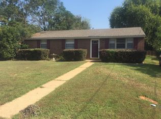 208 Gardenia Ct, Prattville, AL 36067