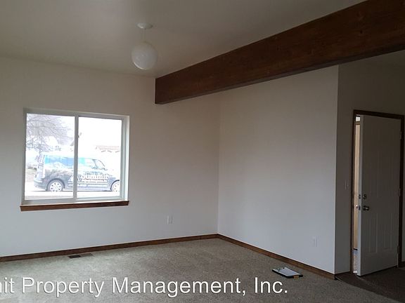 2nd image of 1901 Margaret St #200