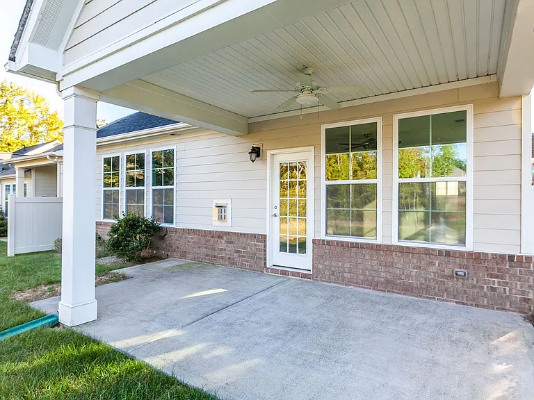 5818 Glenmore Garden Dr — Photo 31