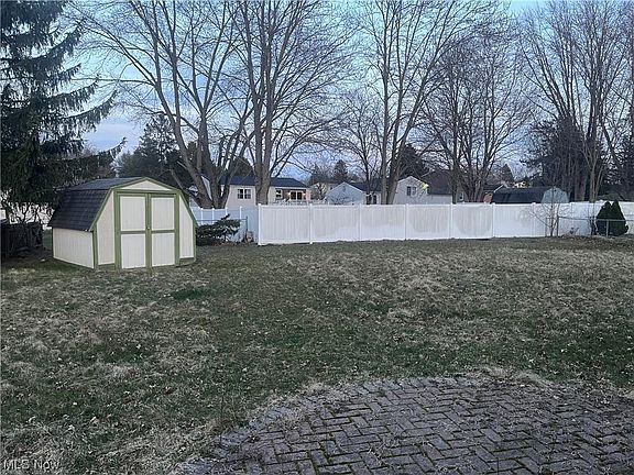 4th image of 4687 Sugar Lane Trl
