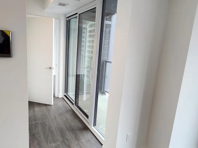 370 N Martha St #501 — Photo 17