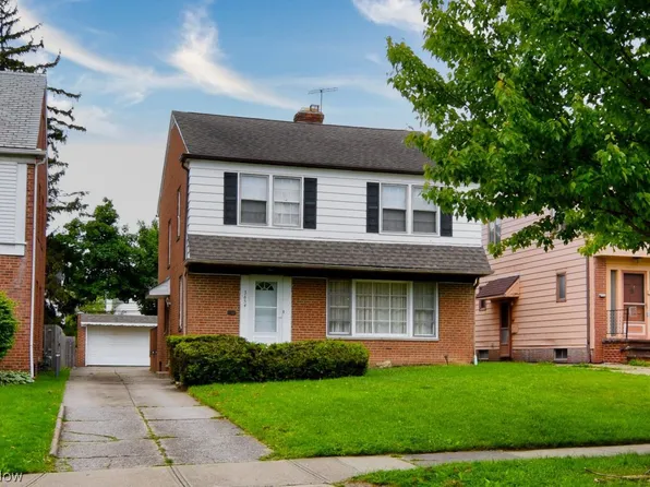 3654 Winchell Rd, Shaker Heights, OH 44122