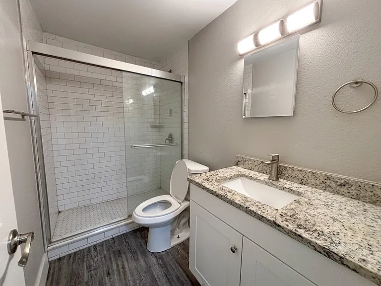 139 Avenue D SW #139 — Photo 12