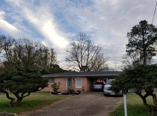 308 Chickasaw St, Longview, TX 75605