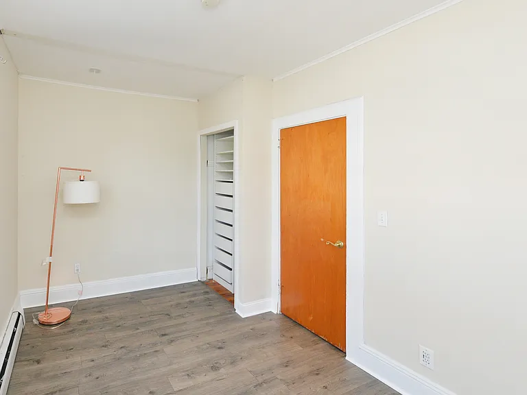 52 Kovar St — Photo 10