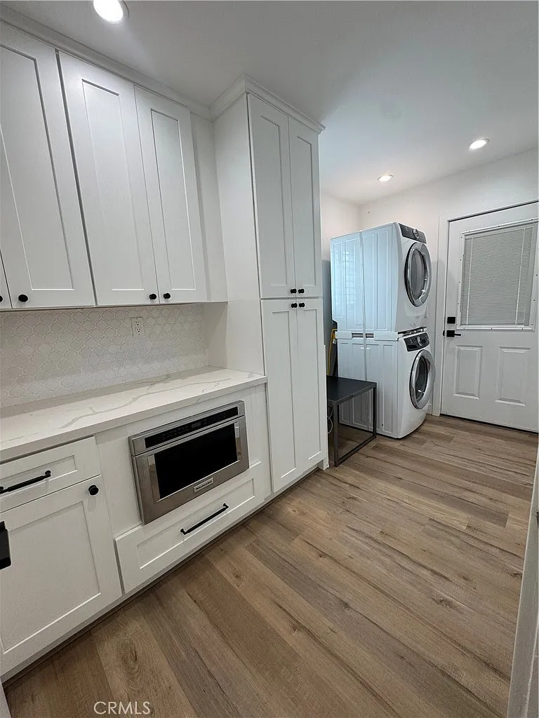 4 bed, 2164 sqft, $10,995 — Photo 4