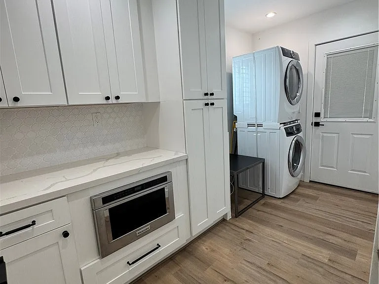 380 Mira Loma Pl — Photo 4