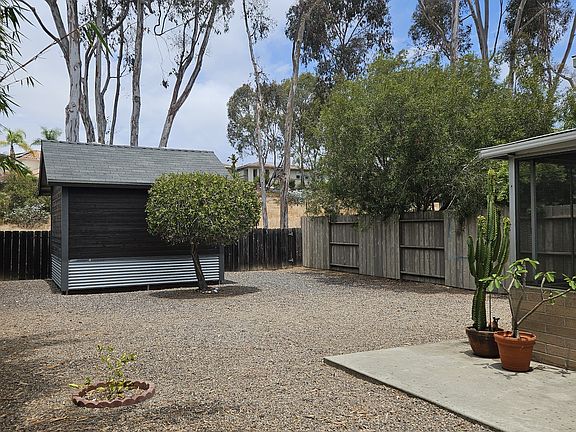 2nd image of 744 Foxglove St
