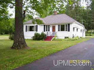 405 Black River Ln, Bessemer, MI 49911