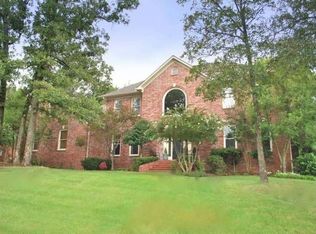 2 Piney Ln, Little Rock, AR 72223