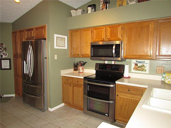 3rd image of 6211 Eaglebrook Ave