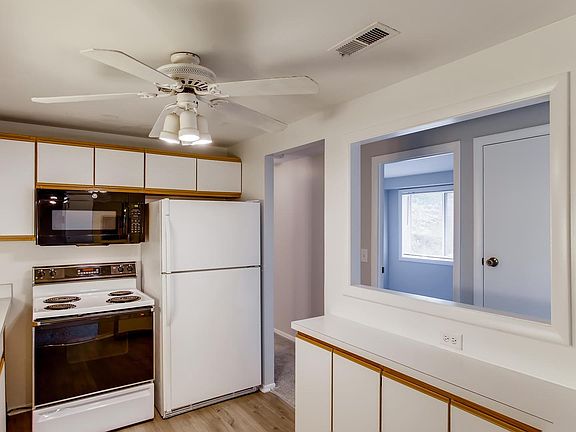 5th image of 1101 Mercury Dr Unit 2C
