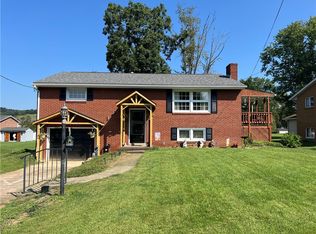119 Walnut St, Apollo, PA 15613