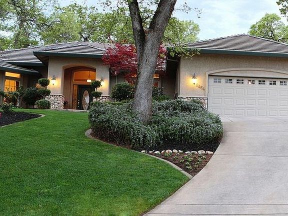 2nd image of 8454 Cobble Creek Ln