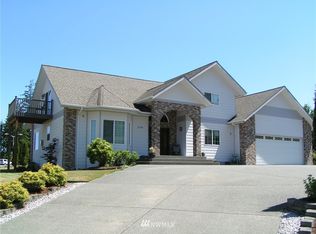 3155 City Lights Pl, Pt Angeles, WA 98362