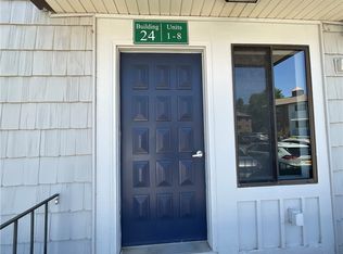 24-1 Great Wood Ct, Fairport, NY 14450