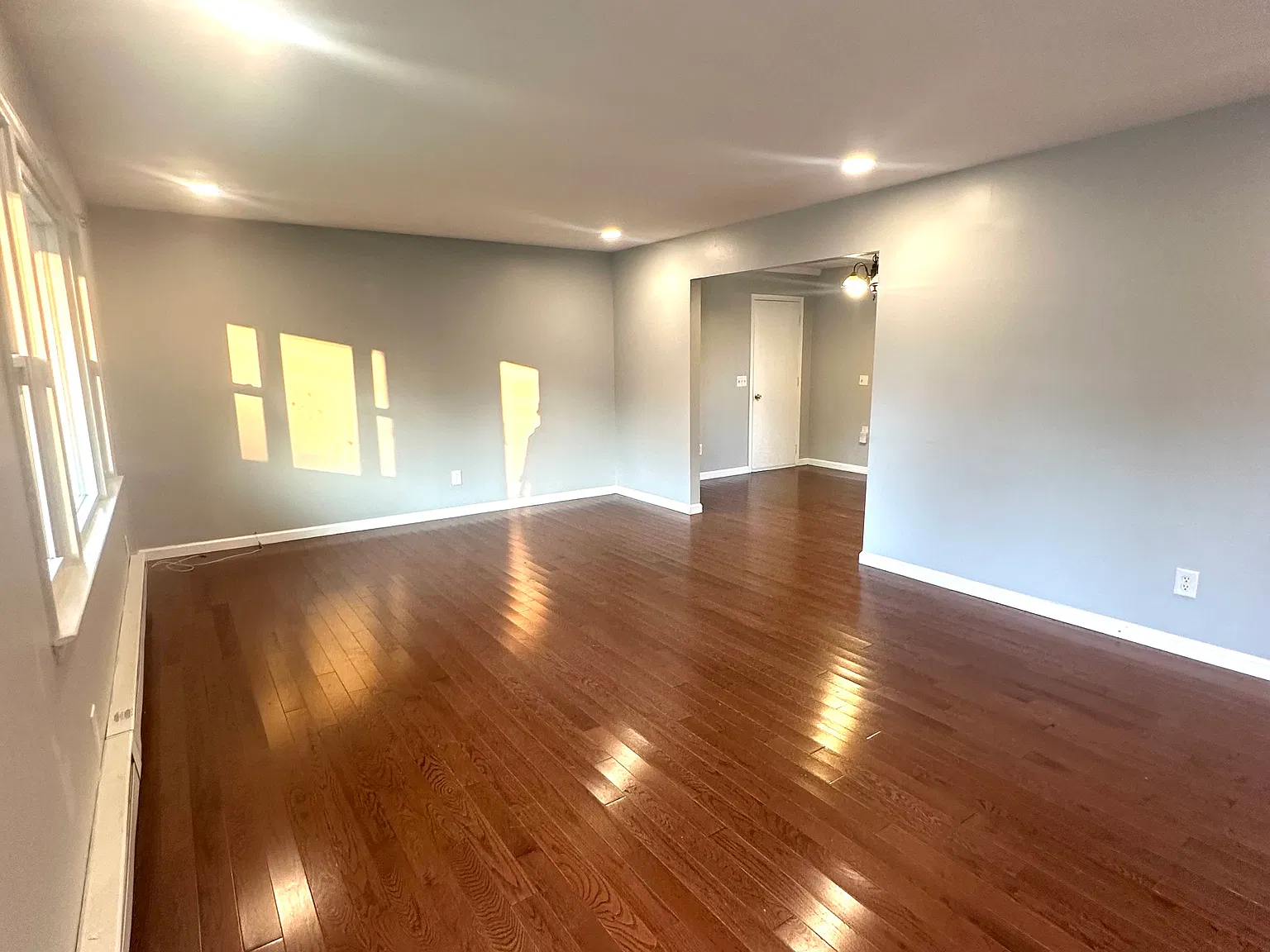 3 bed, 1248 sqft, $2,850 — Photo 2