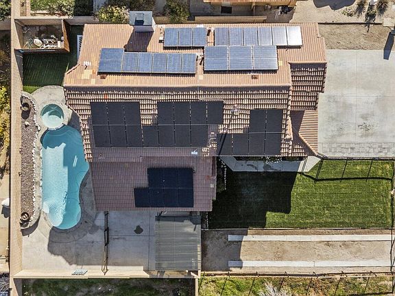 5th image of 38936 Glenwood Dr