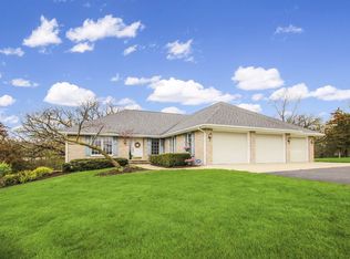 46 Cliffside Ct, Freeport, IL 61032