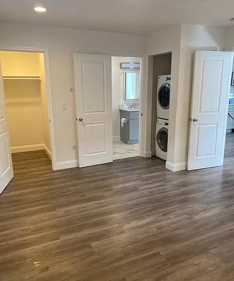 579 N 22nd St — Photo 5