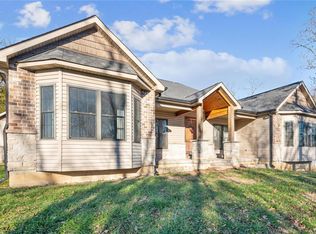 3346 Crystal Lake Dr, Festus, MO 63028