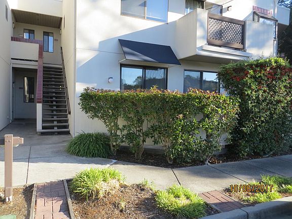 Front the of the Unit 1st floor