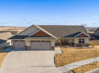 702 Tyler St, Williston, ND 58801