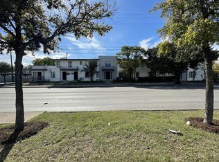 La Bella Apartments - An apartment community in a great location with classic features to be home!, San Antonio, TX 78201
