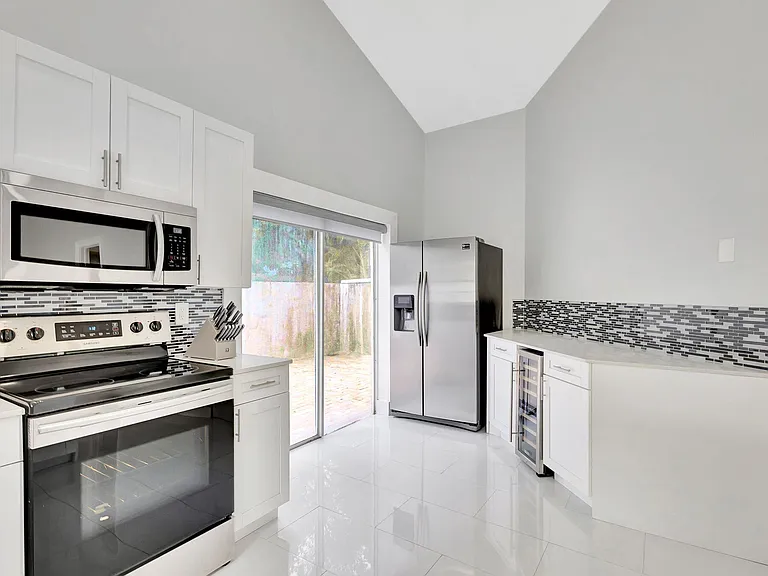 7 Wyndham Ln — Photo 22