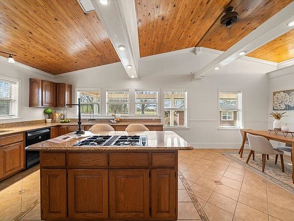 4th image of 8703 Rosemark Rd