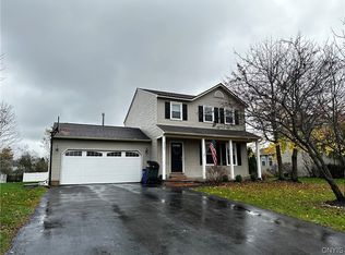 8662 Bayview Dr, Cicero, NY 13039