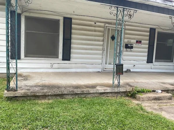 1302 S 23rd St, Temple, TX 76504