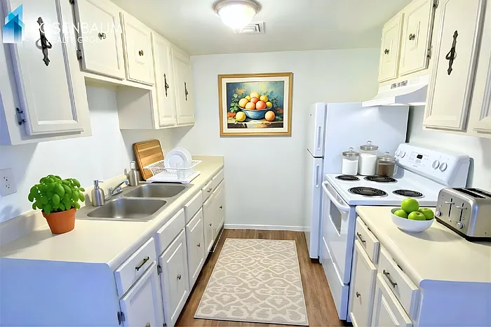 2625 N Alvernon Way #B2 — Photo 7