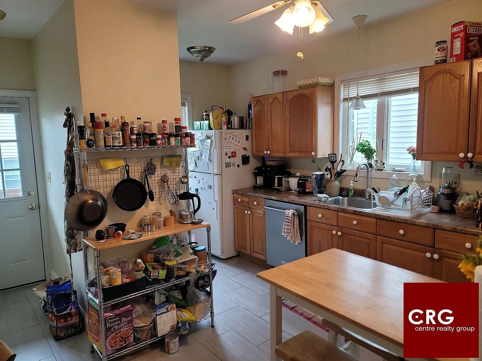3 bed, 1.0 bath, 1000 sqft, $3,390 — Photo 1