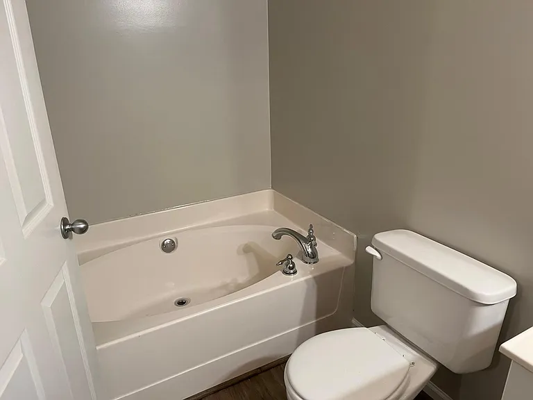 4812 Southern Oaks Ln — Photo 10