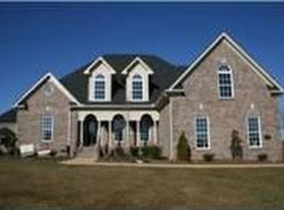 1927 Jose Way, Murfreesboro, TN 37130