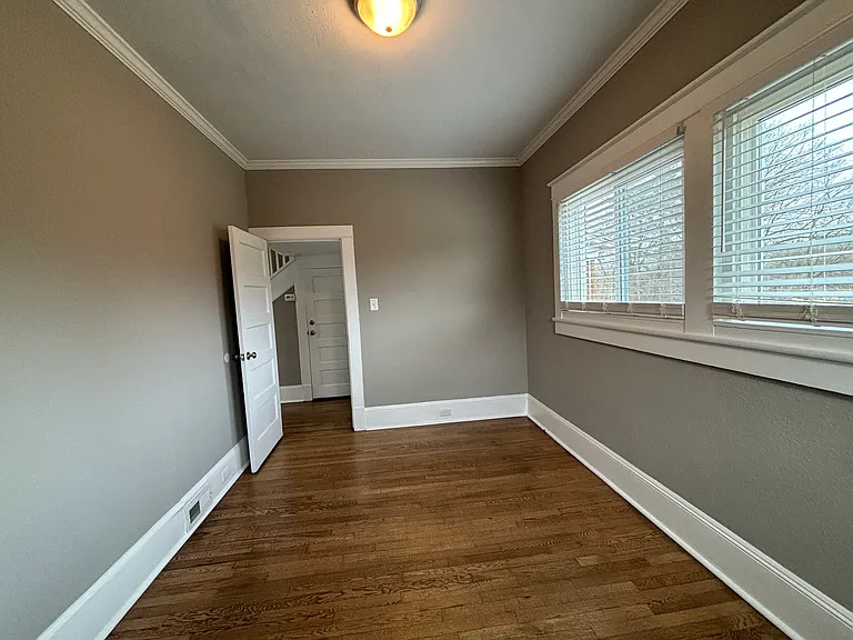 214 N Patterson St — Photo 25