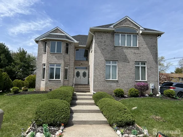 177 Mundy Ave, Edison, NJ 08820