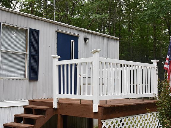 4th image of 115 Deer Run Dr