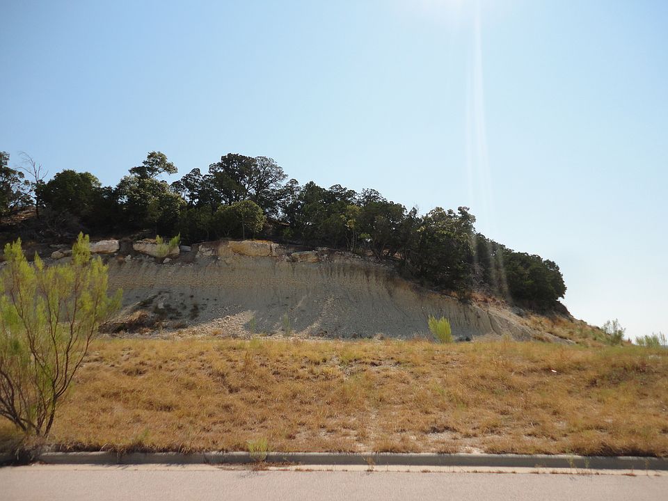 1st image of 1909 Fall Creek Dr