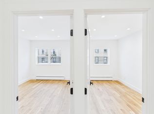 25-79 43rd St #3A, Astoria, NY 11103