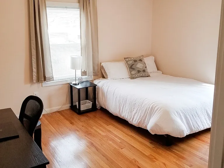 215 Newton St #A — Photo 6