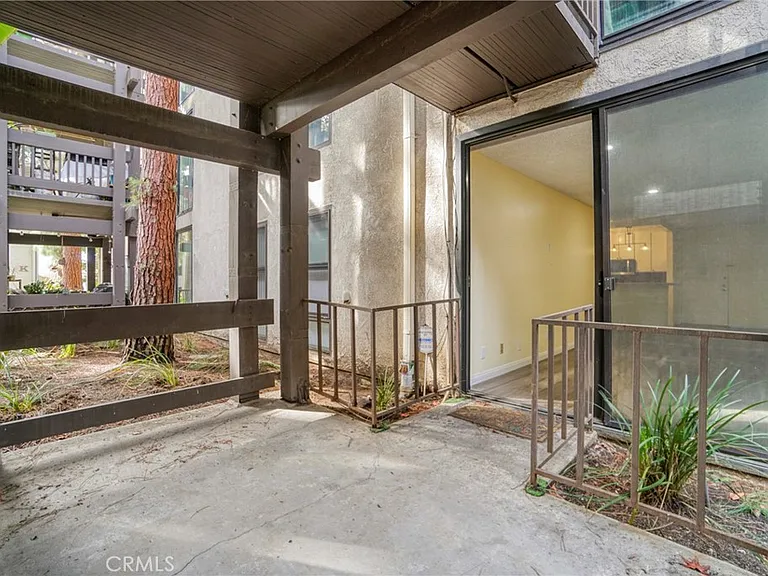 8650 Gulana Ave — Photo 26