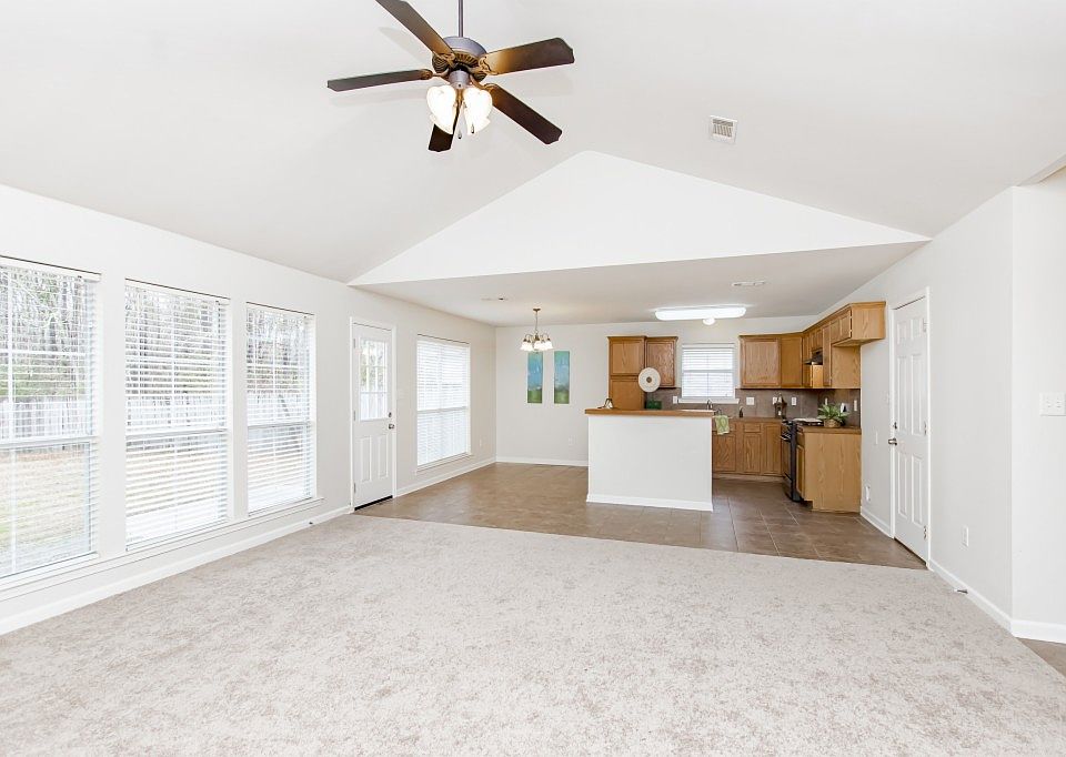 1st image of 26035 Stonehenge Dr