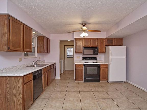 5th image of 34206 Victor Dr
