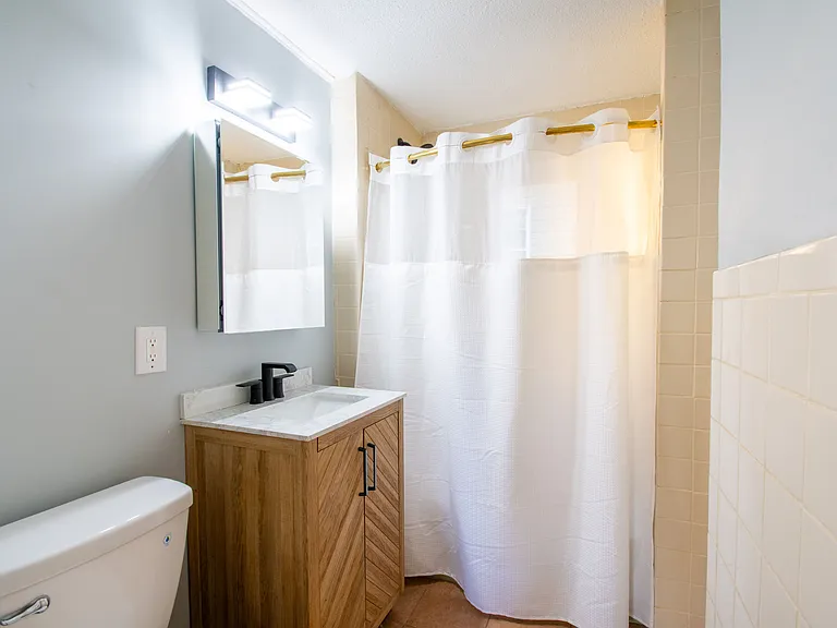 312-314 Franklin St #2 — Photo 7