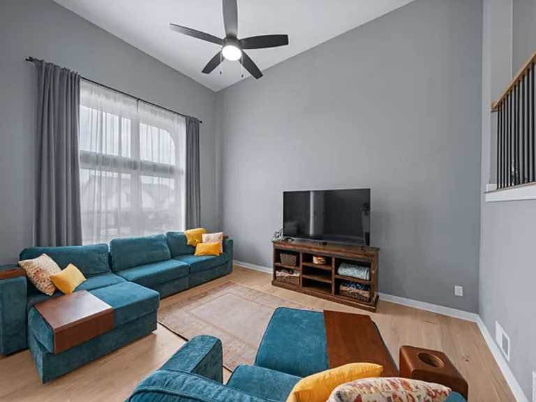 16083 Ryan Cir — Photo 3