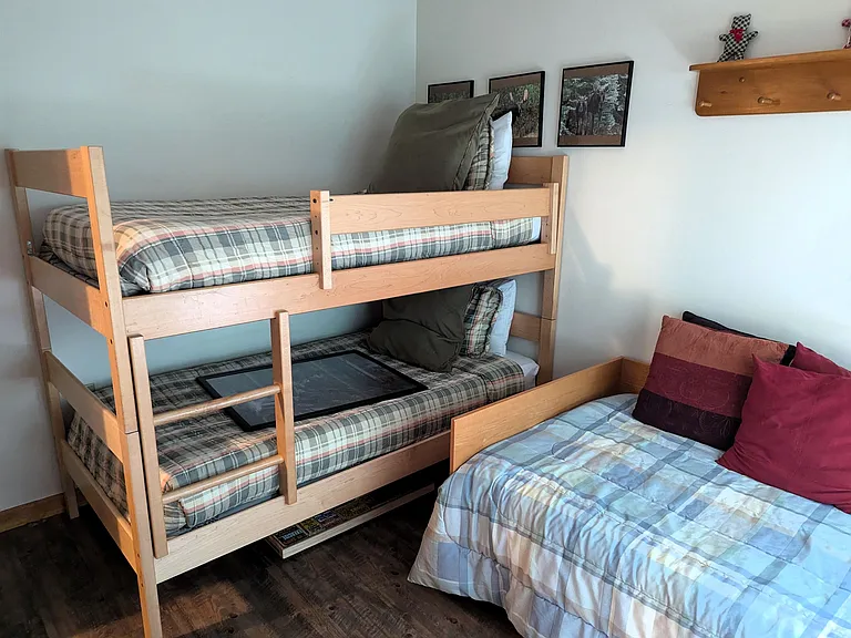29 Riverfront Dr #255 — Photo 17
