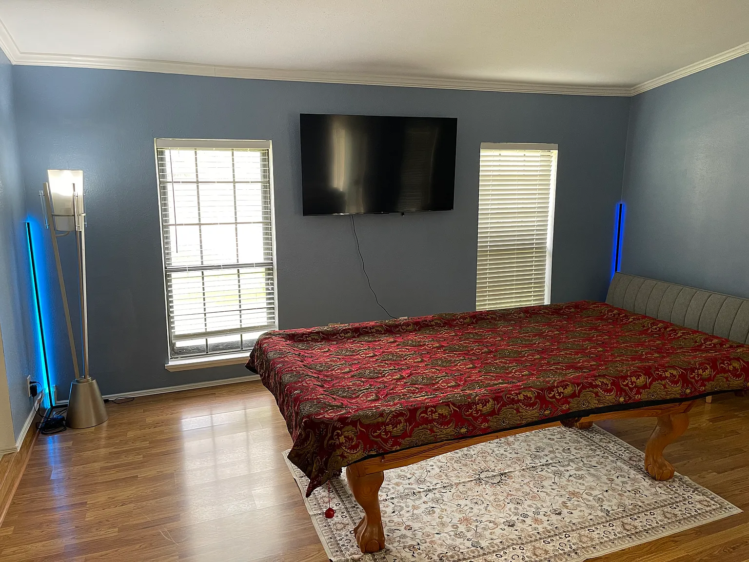 3 bed, 2111 sqft, $4,000 — Photo 2
