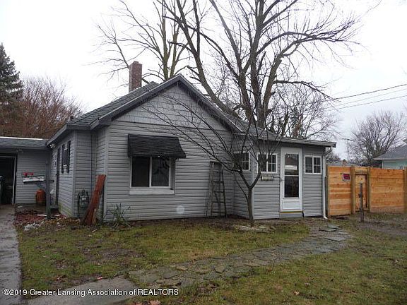 2nd image of 1702 N Glenrose Ave